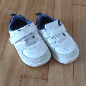 Carter's Size 3.5 White Sneakers (hard sole)